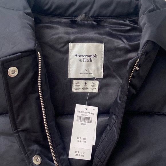 short satin puffer coat - Picture 10 of 13